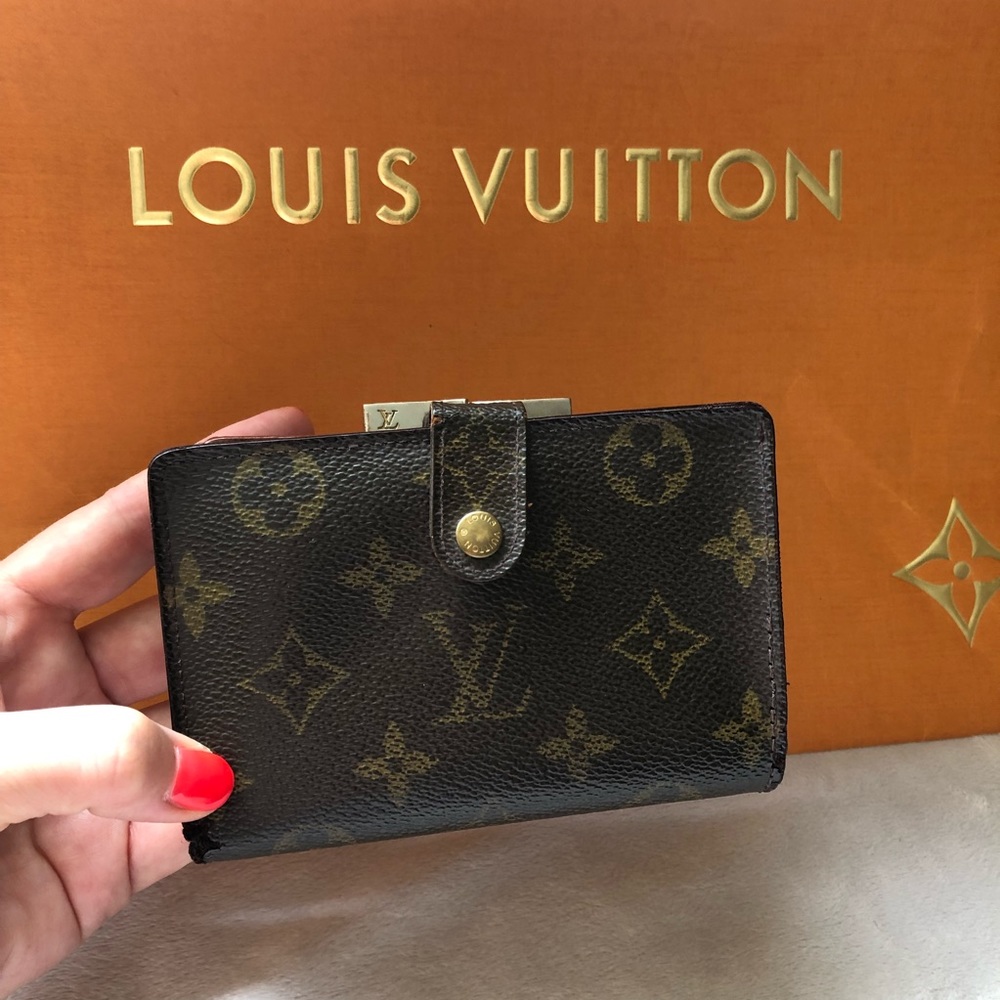 Louis Vuitton Monogram Kiss Lock Wallet Authentic